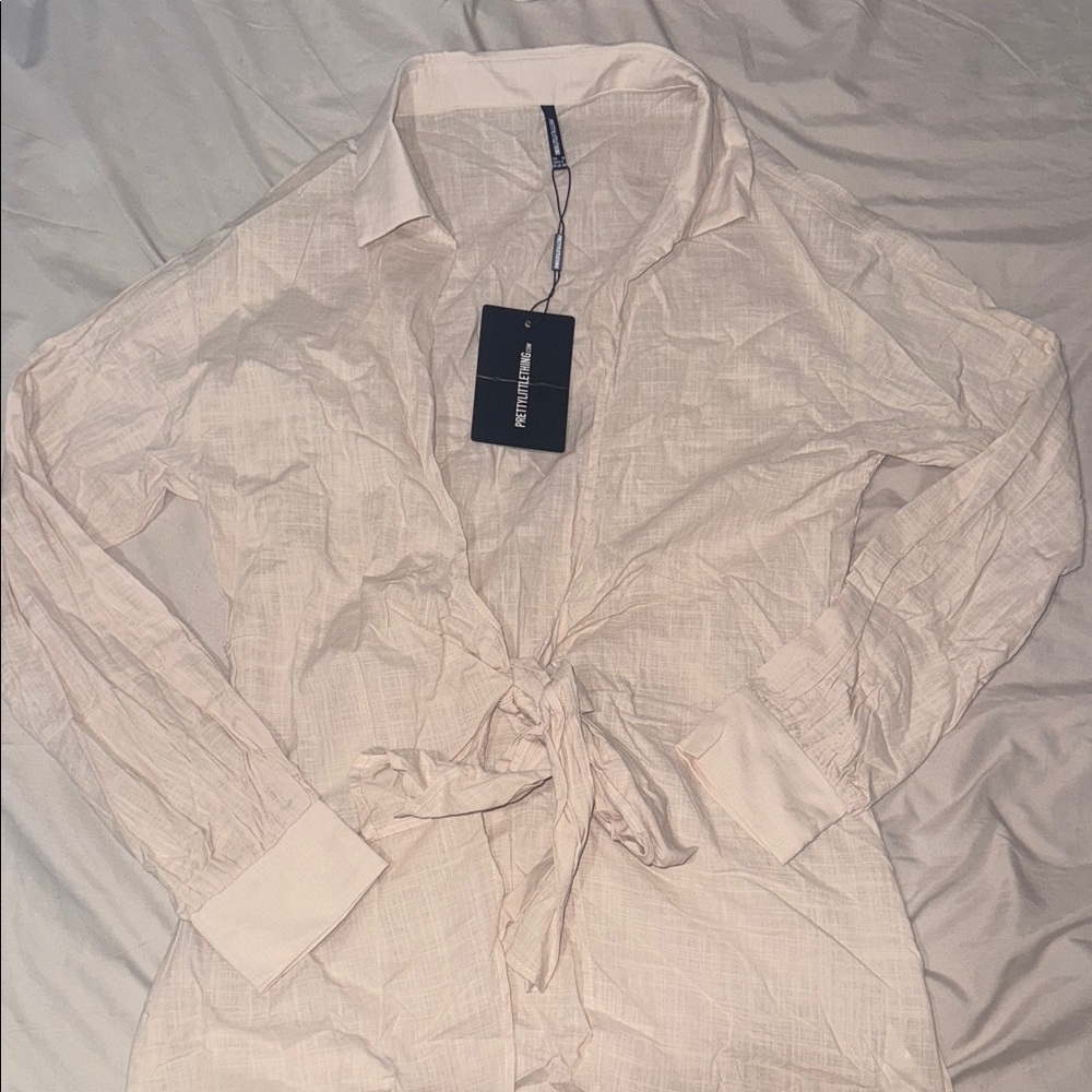 PrettyLittleThing Cream Tie-Front Blouse